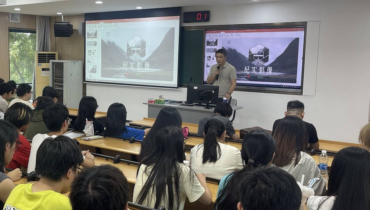 EE47DD4AF180C3D876AFF94C418_9456CF31_F2FF1