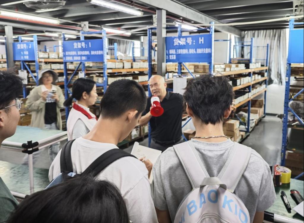 8E51263EDC2495764741FAA0F94_0B76C844_1C3CA