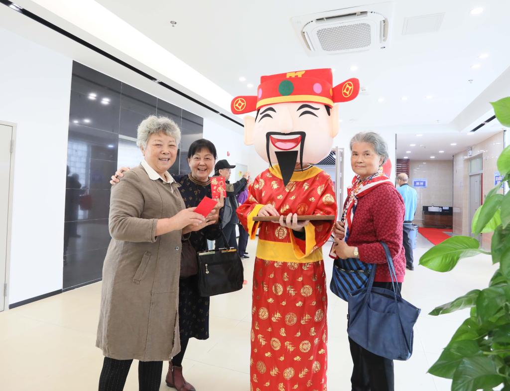 A87B08DE29E381236DE1E34F947_96DF46A3_183F2