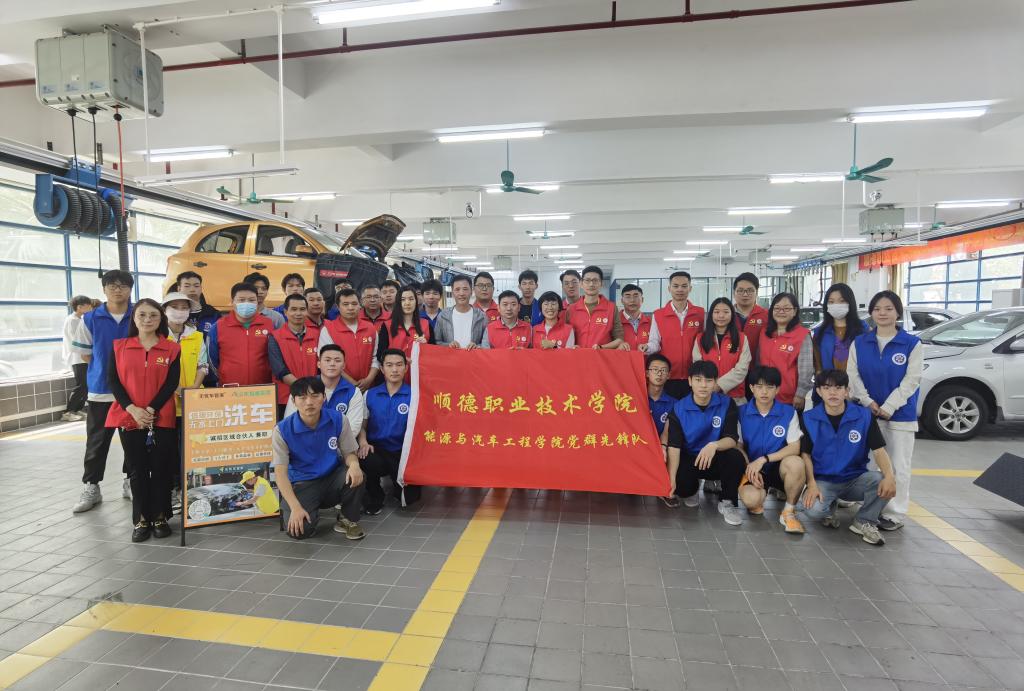 CCF7CDF421EEFE7EDDF7614F117_99EC8BF7_1AA45