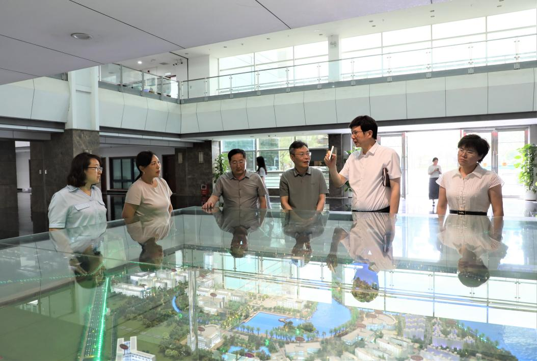 716EF5A51DA4E71BC3E9B24F641_C6624622_D193D