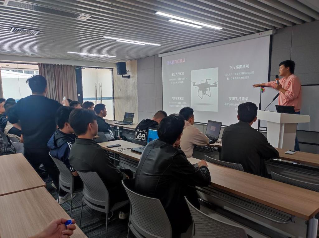 B496C8E70154B250BB0996D85C7_CC55FDFB_18337