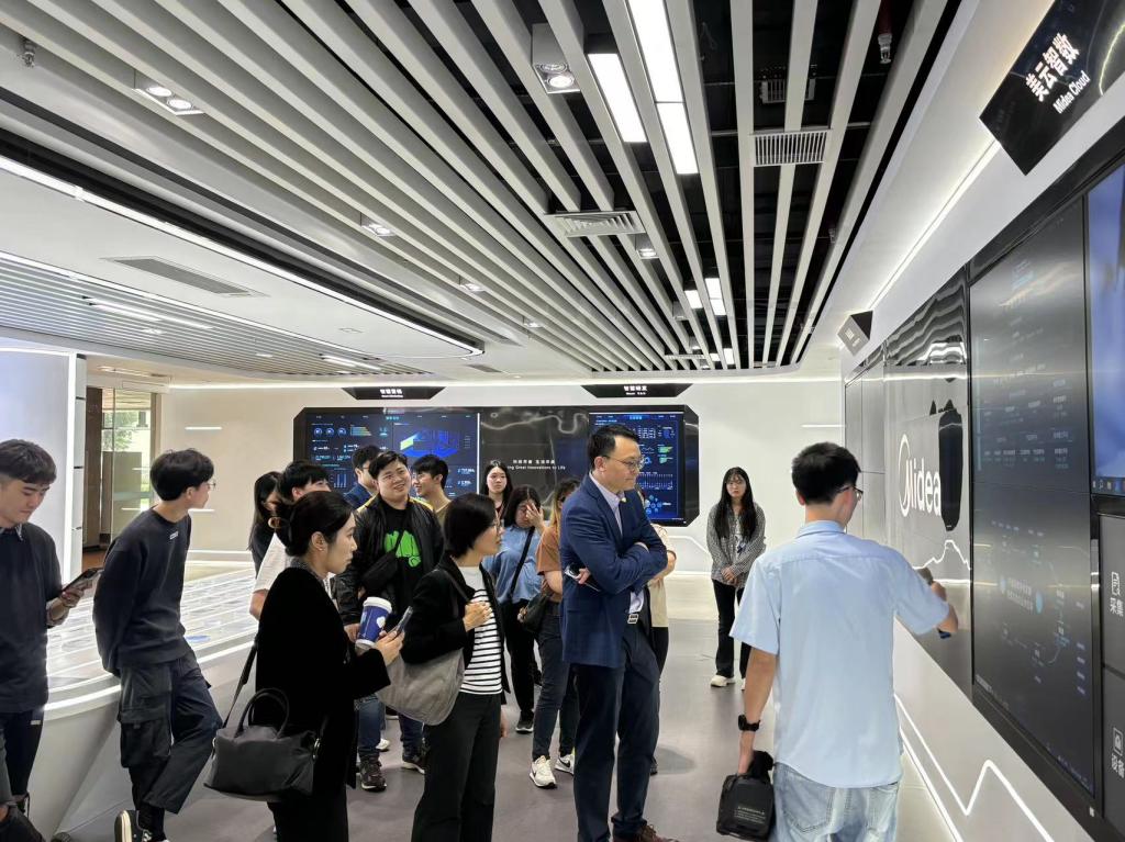 1204F0E156427C26712F4B328A2_2CE7B494_2198F