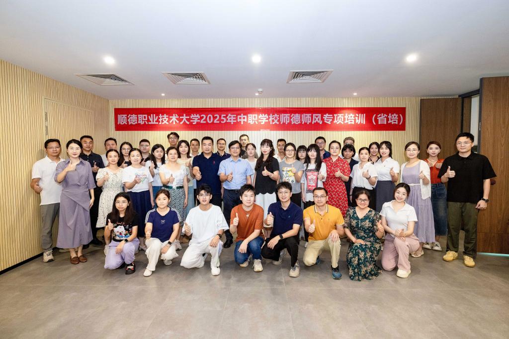 02DB1C8D066A8ABFD21E9FBF611_1EF5E334_1C66E