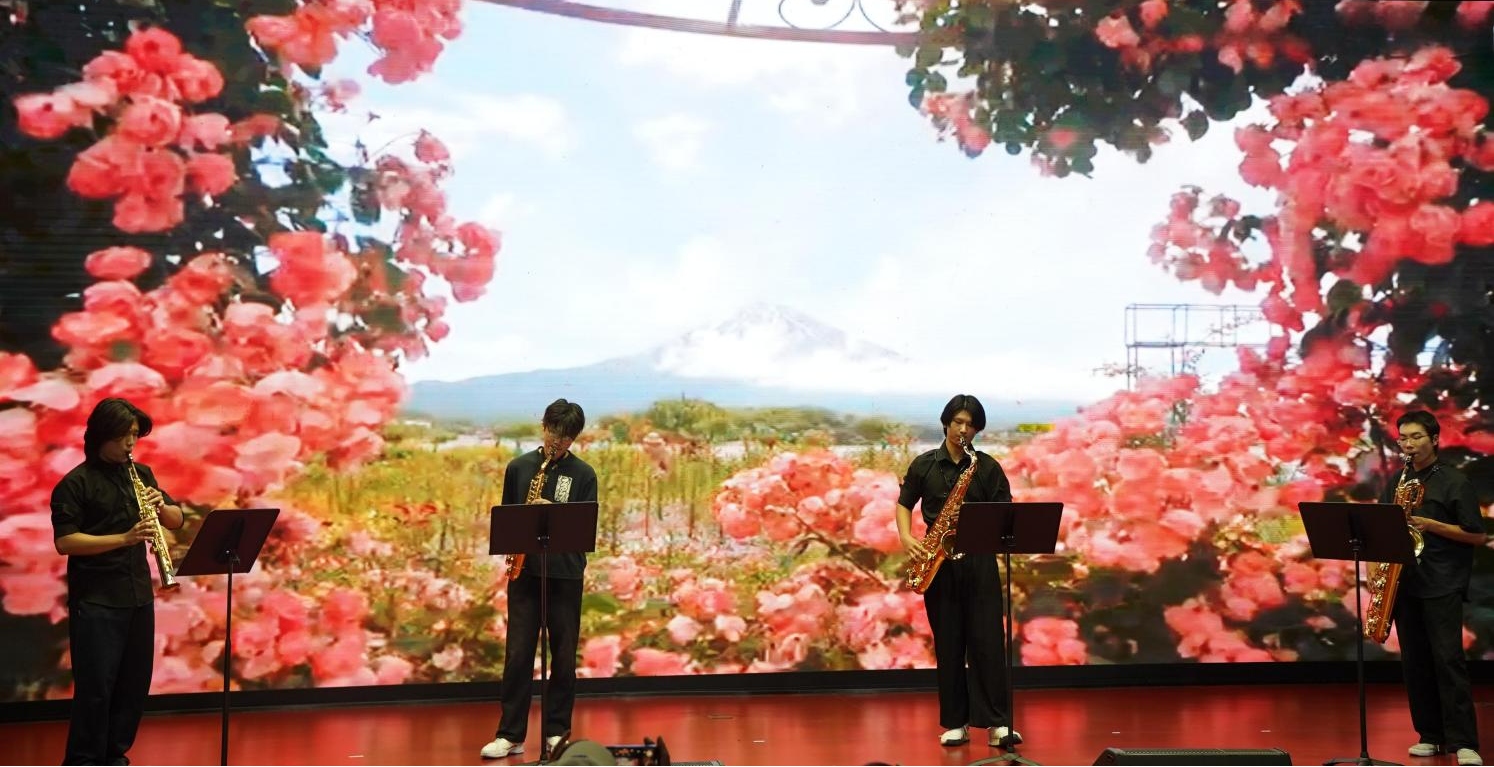 C84607DF8E93A8EF00EE7E21533_744F4ED2_6E5F1