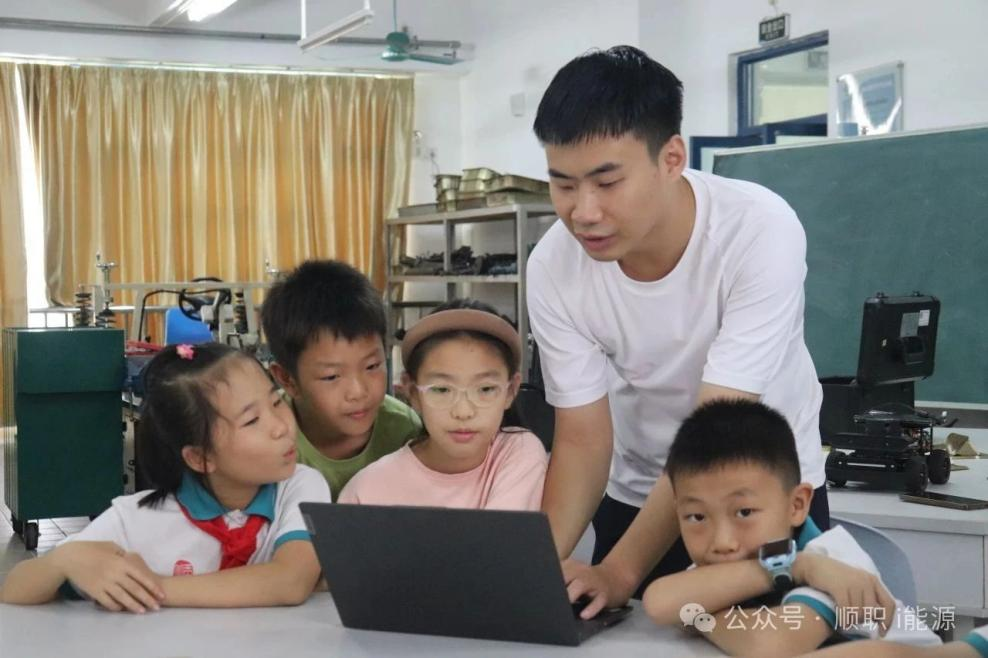 3F17BBCC3010028D3A16285202E_1D925F30_9C191 3F17BBCC3010028D3A16285202E_1D925F30_9C191