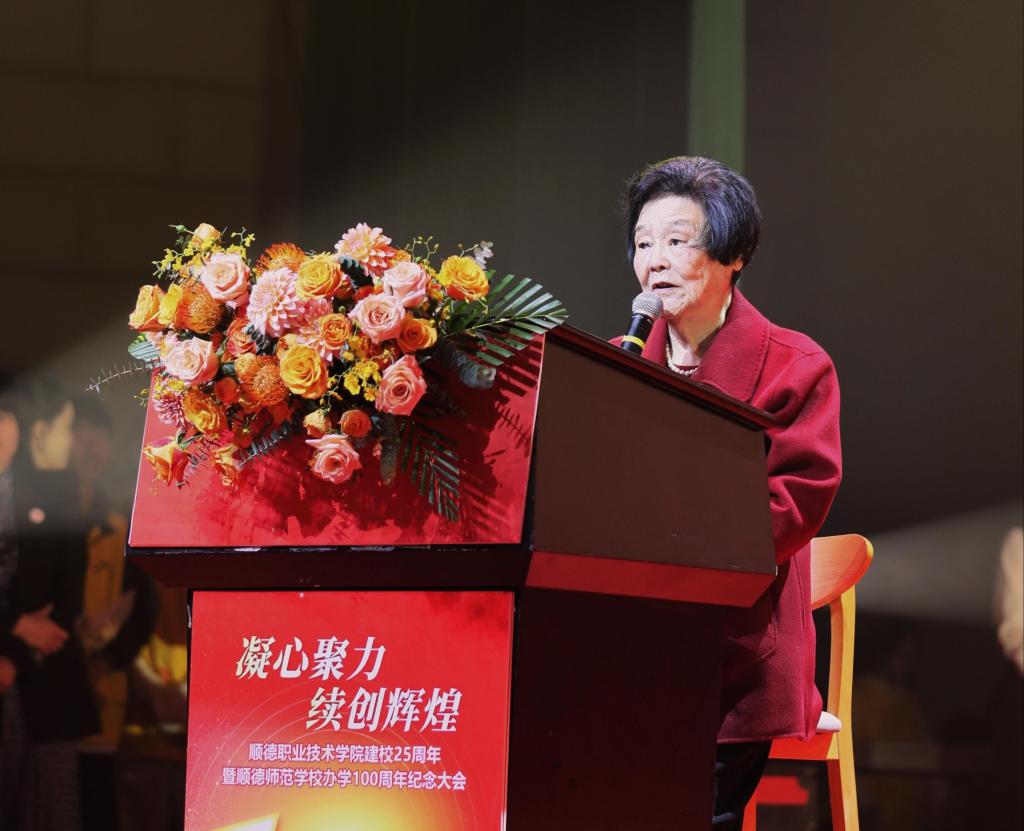 3EC3EB43CDD49503A40FBFB1487_980C27DE_13A37