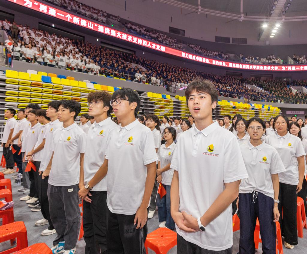 C6BE0E33C6E81FDF9F422E198B0_65192BDD_24400