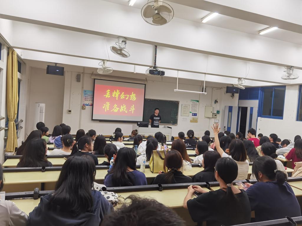 61440497F42FB53F91D9D7567CE_87BB51AC_17D04