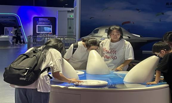 B7296273849AFF99690D4F00252_2B9AEEBD_422D8