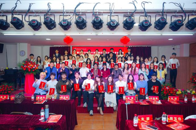 97DC14CE6A32DE285AF22BE62A3_2CAADC15_1021A