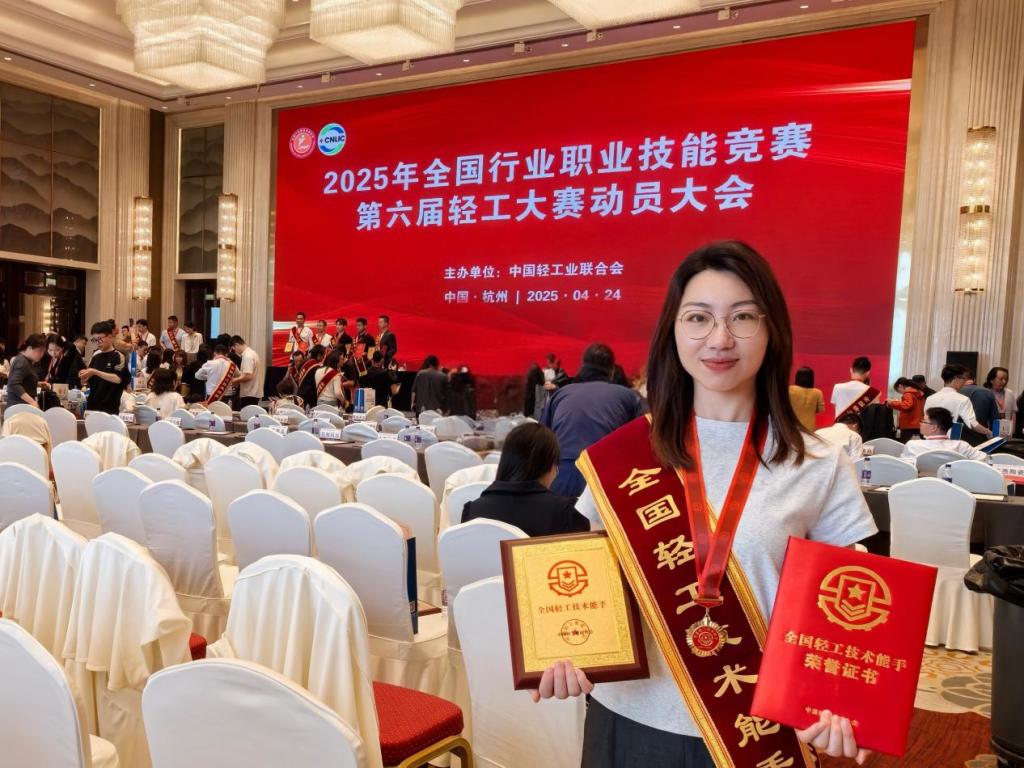 3CA718EC82495A564D638C86FA8_4F689B4D_1E44A