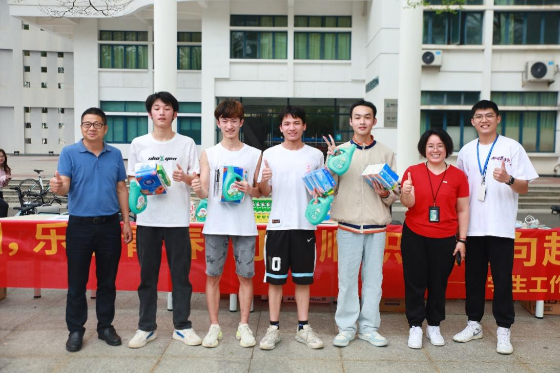 E30C954651AAEE1F47E4633C232_4375A46F_E5C84 E30C954651AAEE1F47E4633C232_4375A46F_E5C84