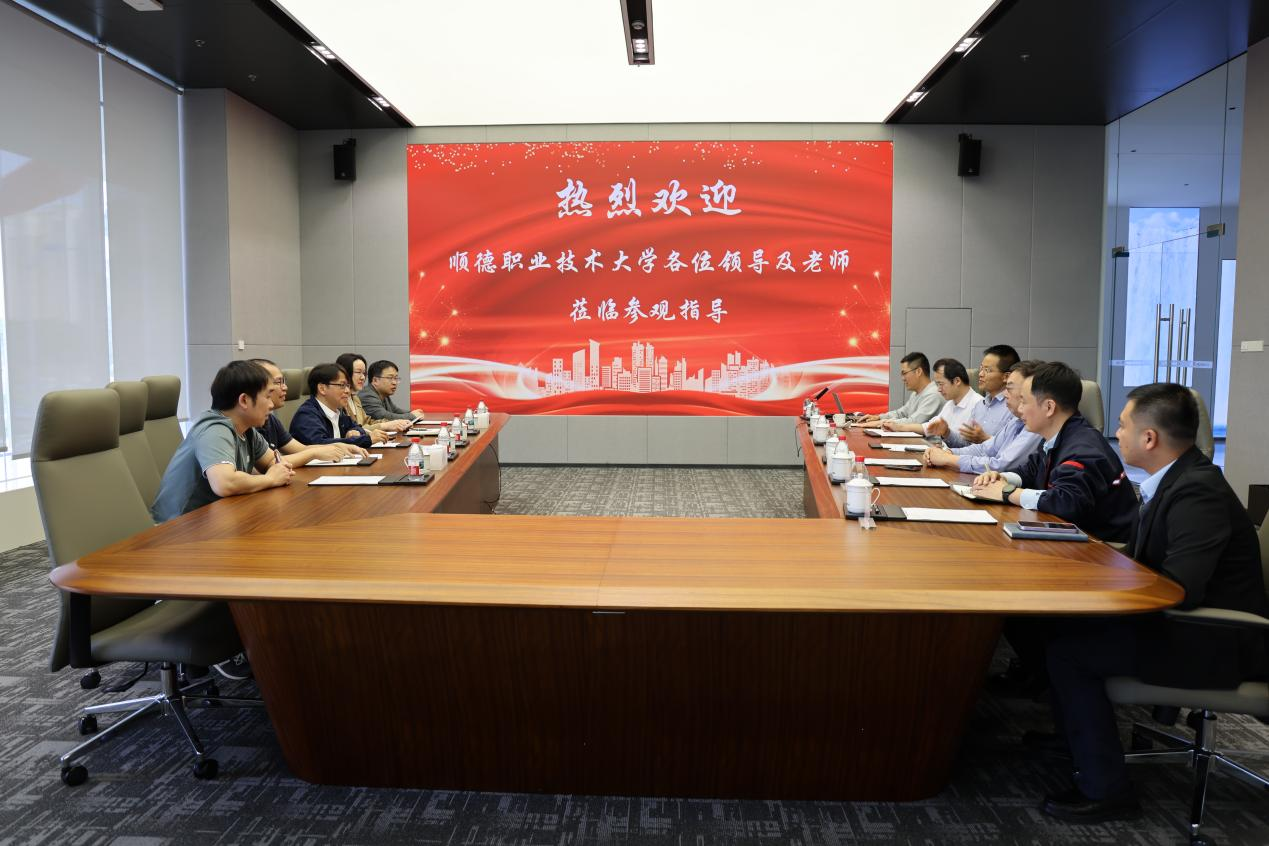 CD4532744CA8F900D01B98EE0E3_483F1865_EB652