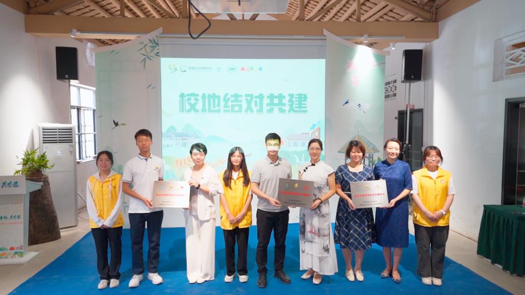 6447634A4E285228A1EF7AC6AF8_9B3495F5_1242A