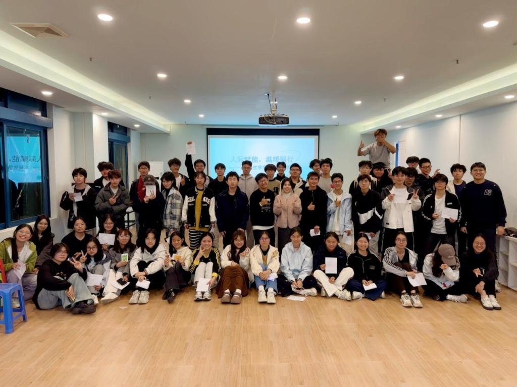 35EC2136596A98E9E3B3832BEB7_2212966C_18107