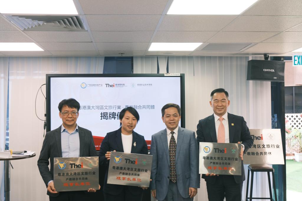 2095C689FDA3CD95BDF9876E952_EF0AF77B_1413C