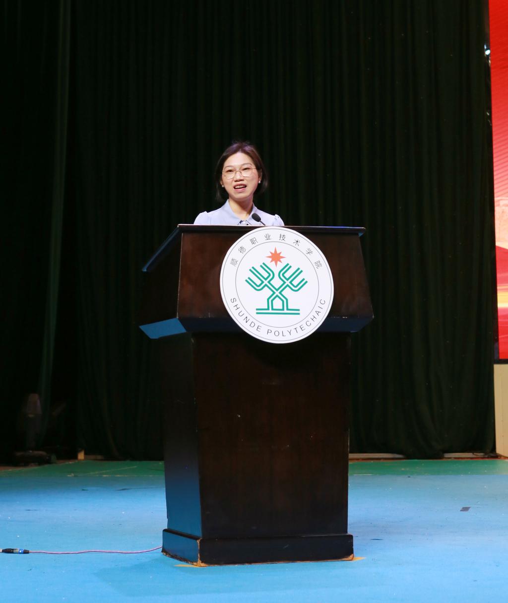 9F5CD9F1DBC101ABB2EBEC00168_CF321D51_1196B