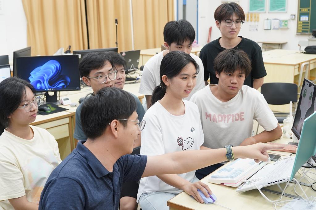 6585A515F877C6965731DE082E6_AEC1F178_17602