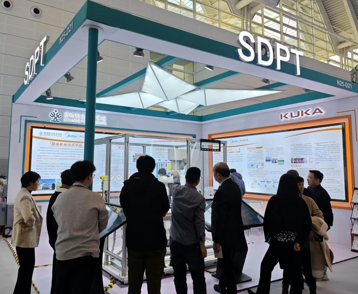 D7B0306F1DB4EEB41D994FB643A_9DD5C361_AD740