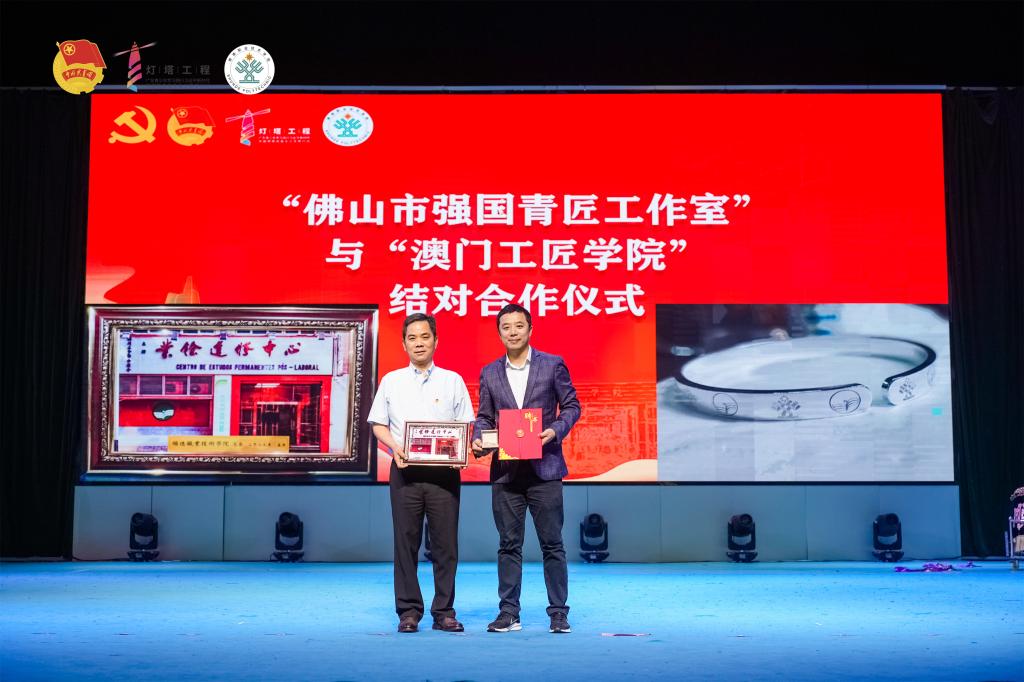 4F931C310F0BBD3279FF98AD332_9CED1EE7_160EB