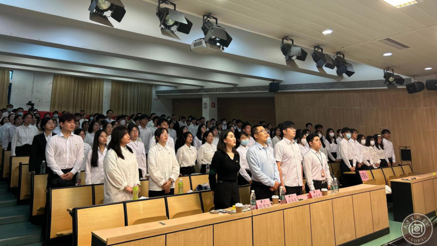 2C2DEB6BF7F1F9F4C12058194D9_71CEDBE0_95E3E