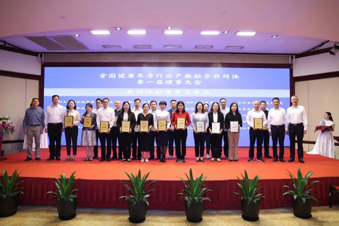 F043F8F9CAA8EC811530389387B_111EACF7_C7F88