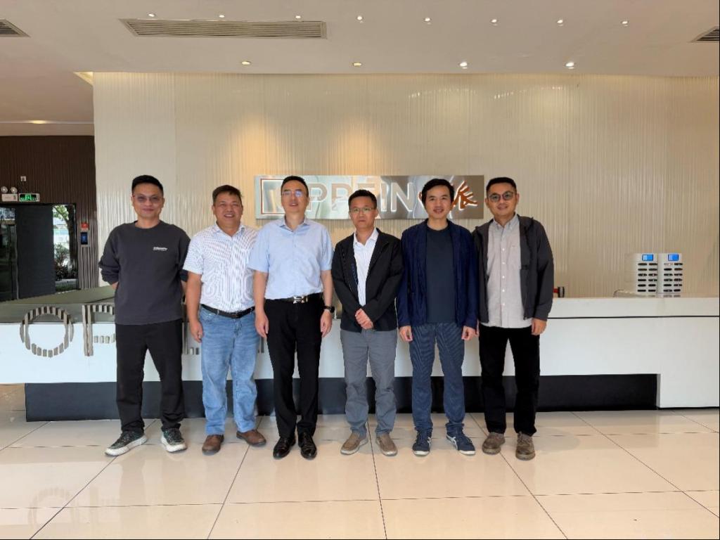 2CB52FB97EEAD8F8E9C15BD1304_E6D42166_13824