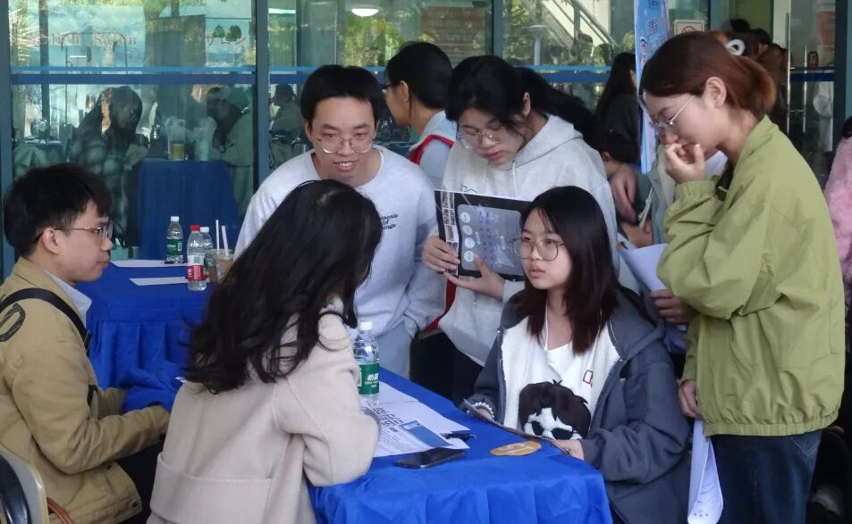 81FA109222909AE3E6F92572D2F_4D70440E_AF030