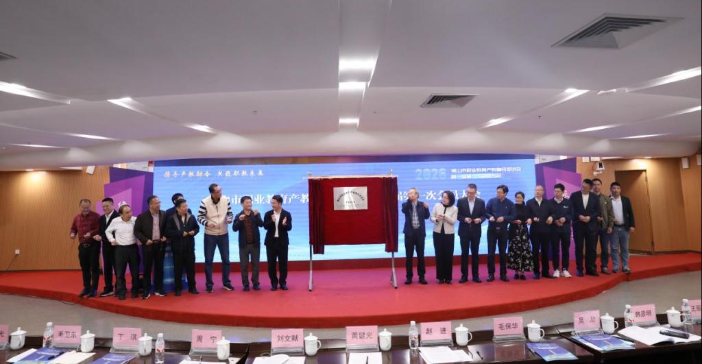 81B1BBFABEF7A05982004BC657E_1179423D_108FF