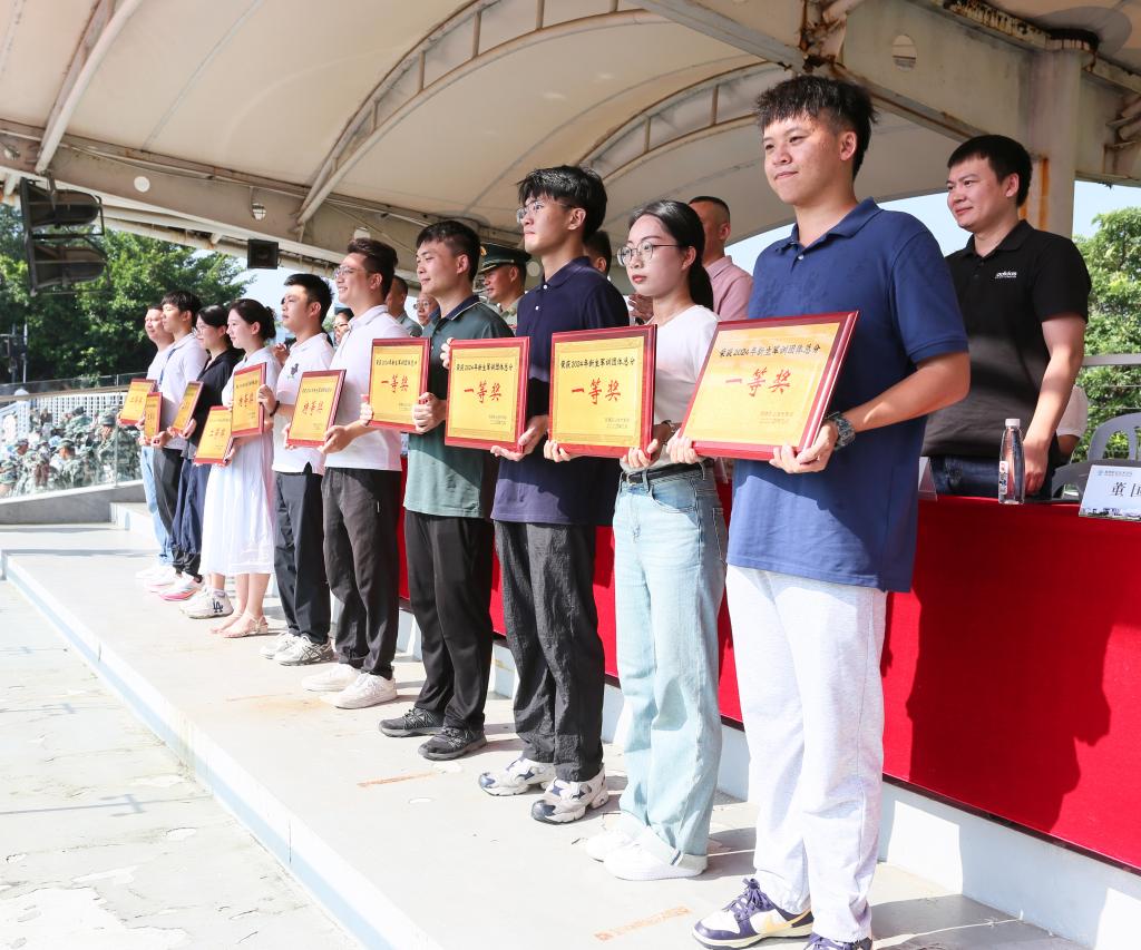 8671B0FB0B50E005A0847F6AC6F_AAD986FE_1FF20