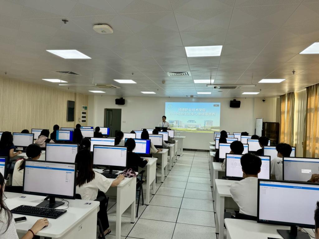 2150A02E2381DFA7CCB5CDE28DF_202D4090_16E32 2150A02E2381DFA7CCB5CDE28DF_202D4090_16E32