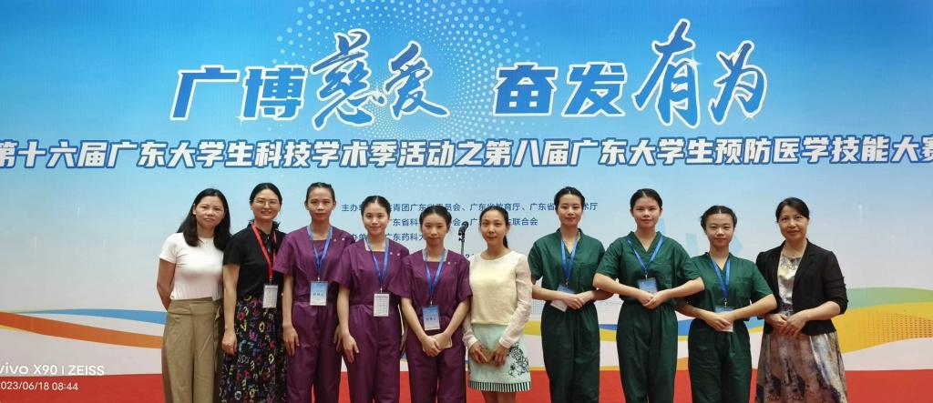 9DE49AFC72F60DCC7FE83ED7F7C_821D5846_13698