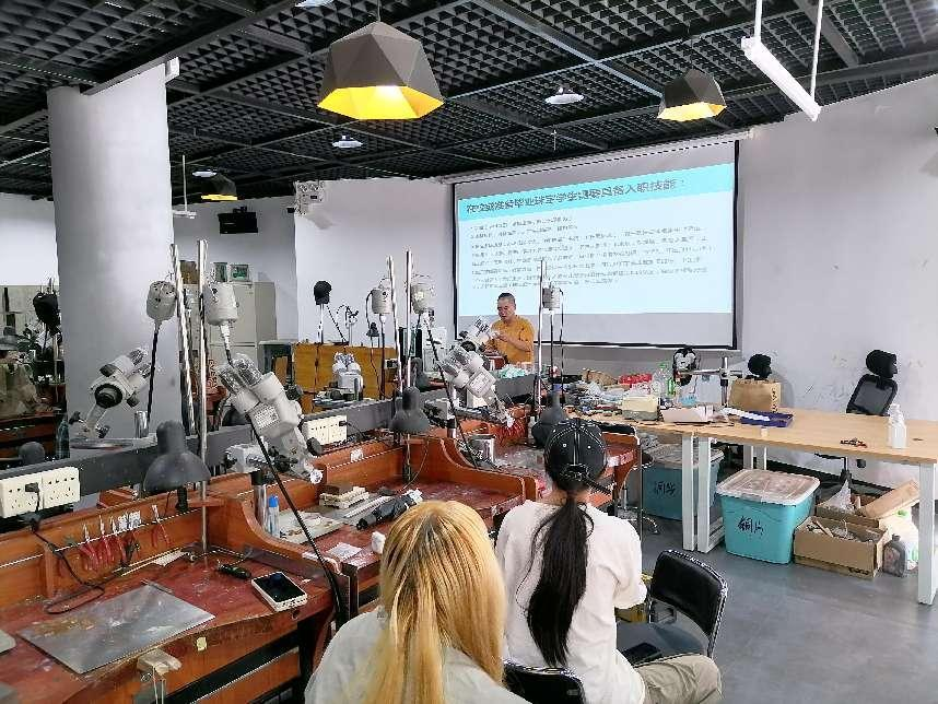 1BC1CF1C6F3E9ECD5A205BD00CB_629BD261_E519E