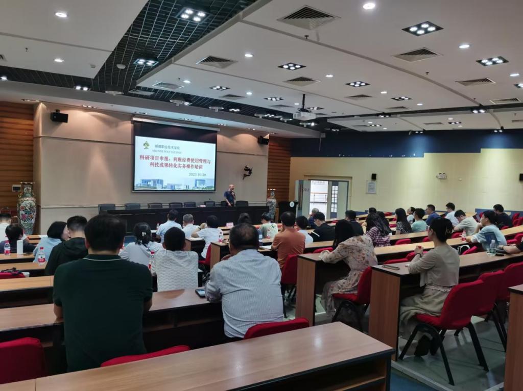 F6B1FC8B61F04402202827538F4_58999479_17325