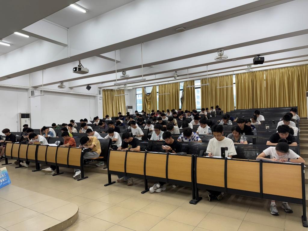 BF396E51E28BB2FF1A9CF2F0D5E_6CDF4413_1A83A