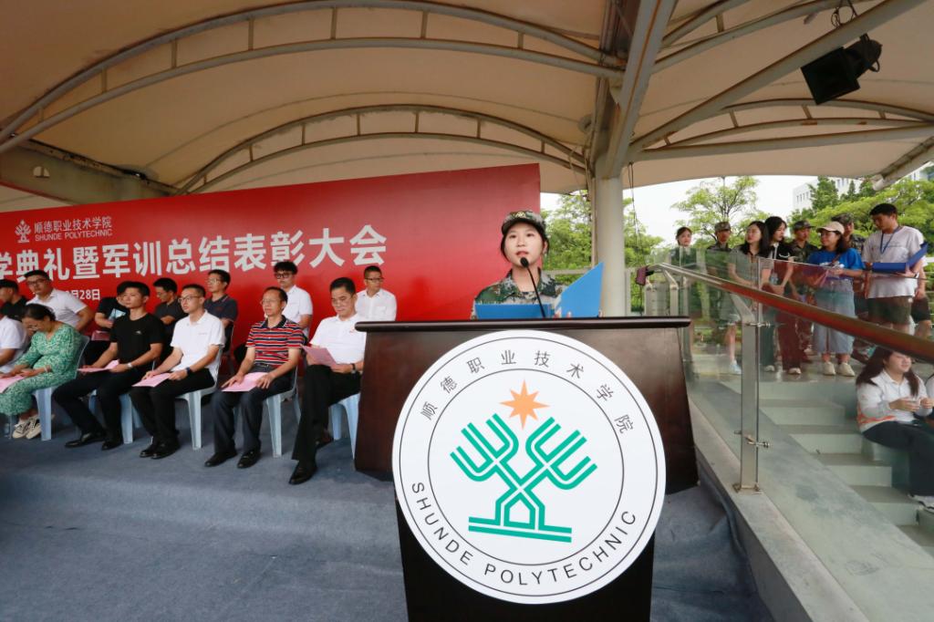 F65088AF7276F06C4A8B993D02C_343D30B3_18349