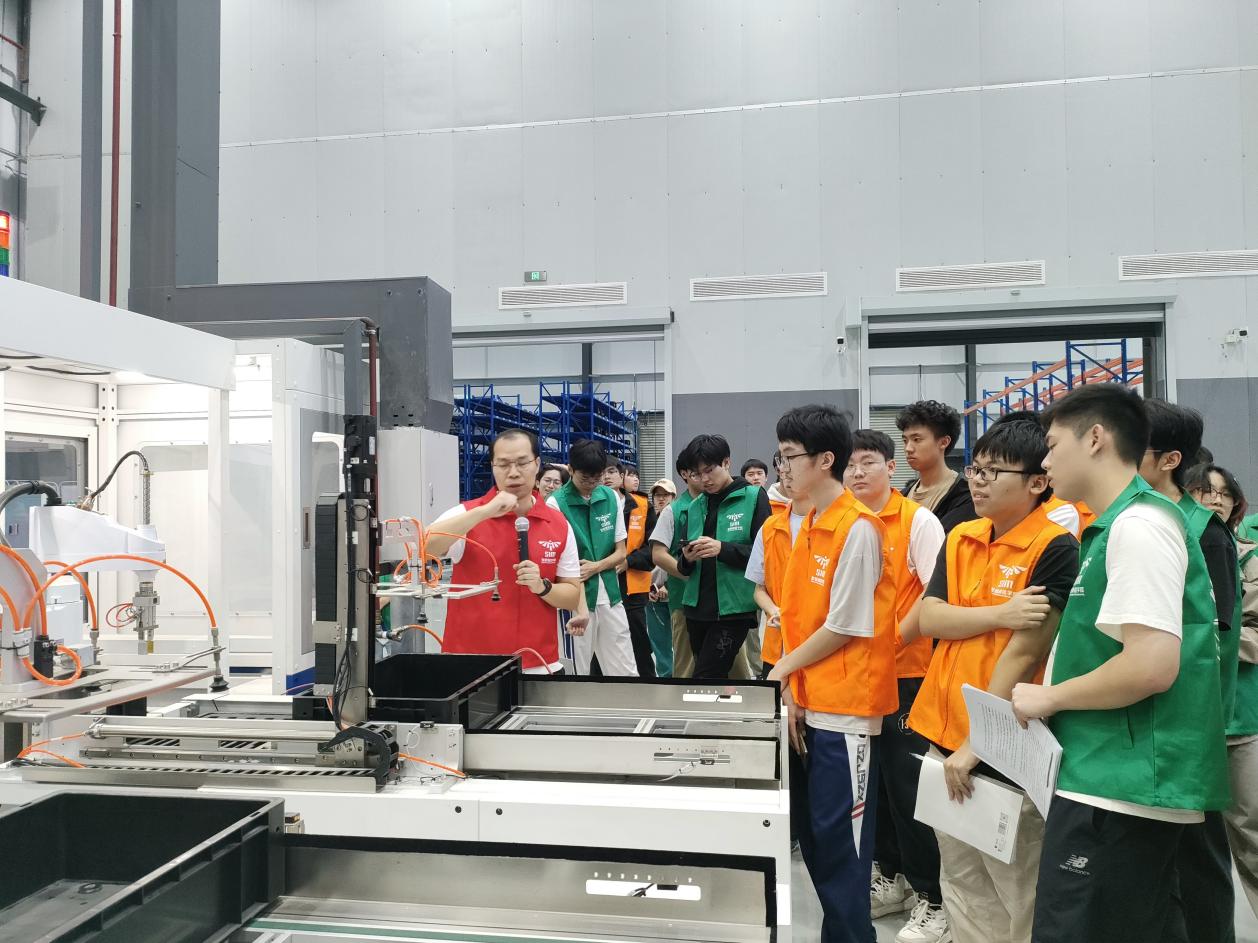 F234B00BDBB866B73B882656759_F42B9633_26A6B