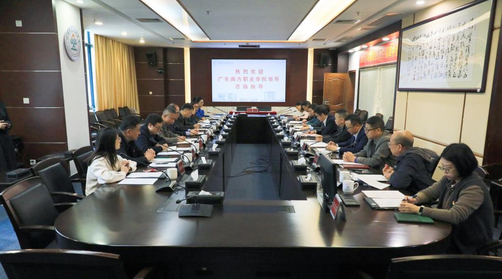 1EDA3E97BE0B7D3C50127857EA6_A5FE98E2_14B18