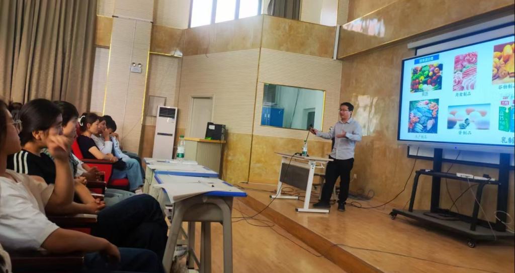 58ECF8F31527EEA4F5D67195BBE_05442CC1_12302