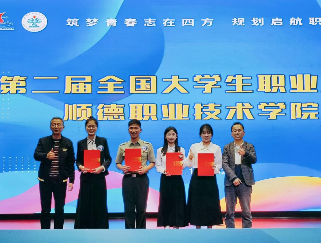 70D60B4E5E7A958B2CF17060463_9C978807_18ED8 70D60B4E5E7A958B2CF17060463_9C978807_18ED8