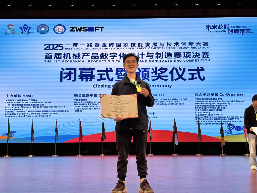 3D45B85BF248EAF1BF7418FFF5A_E9853EFB_1E08A