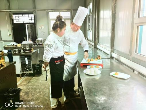 3A8F1ED326C2281A416C65E67ED_BC4E53A4_46807