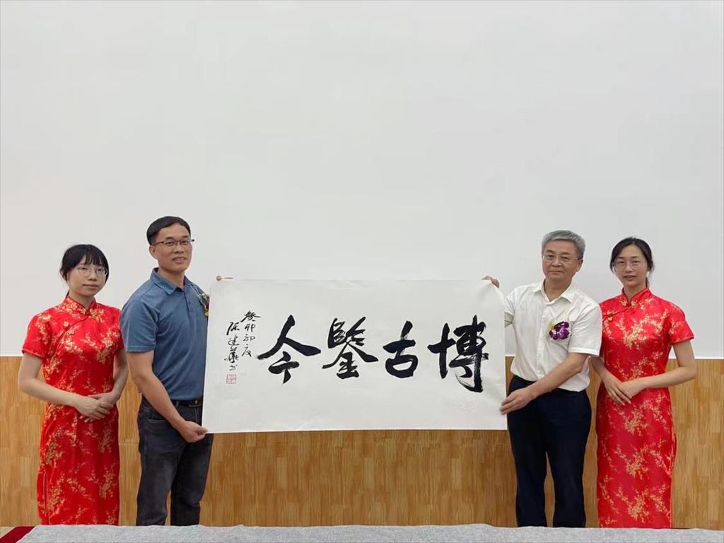 2B8A8BE6D0C94EEE54AA016E453_3B10A067_114F0 2B8A8BE6D0C94EEE54AA016E453_3B10A067_114F0