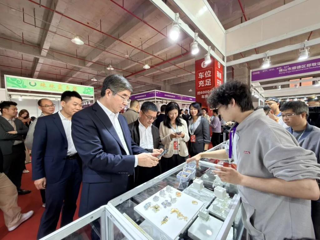 9DDF0745E9FE9F7D44F100C4CD8_2132C155_1C848