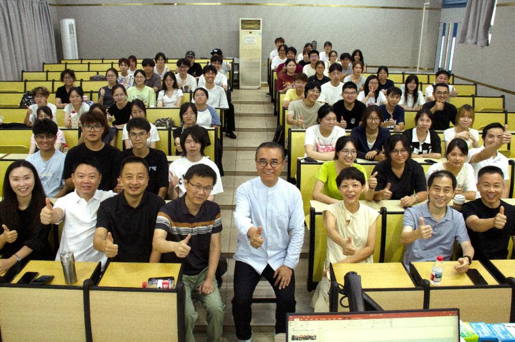 32A93D0A3BD36A966EE7DEF0BA7_EDC1813E_2539F