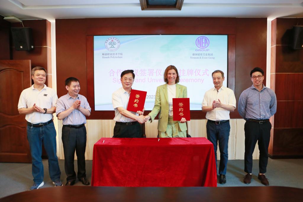 B076764EBF02D265F68EB8AFC3D_BC6674D3_1283A