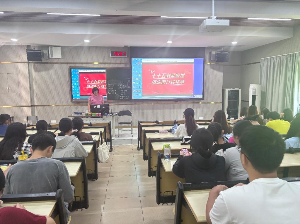 893A1DAA7A64925136BB8D9C871_06999638_1914E