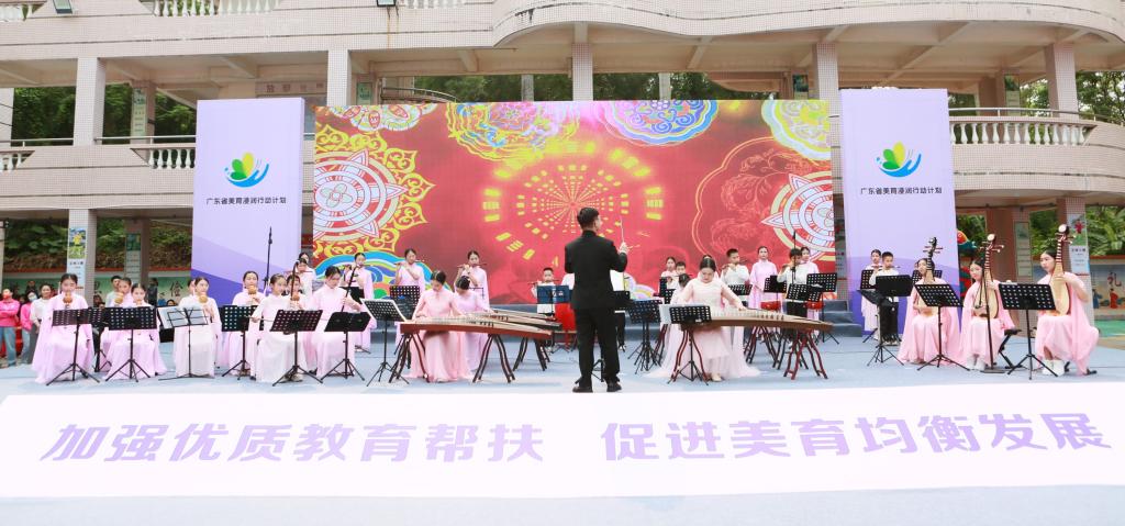 FCC6BC2352F5B5F1AC0EB0128A6_089347C8_163AB