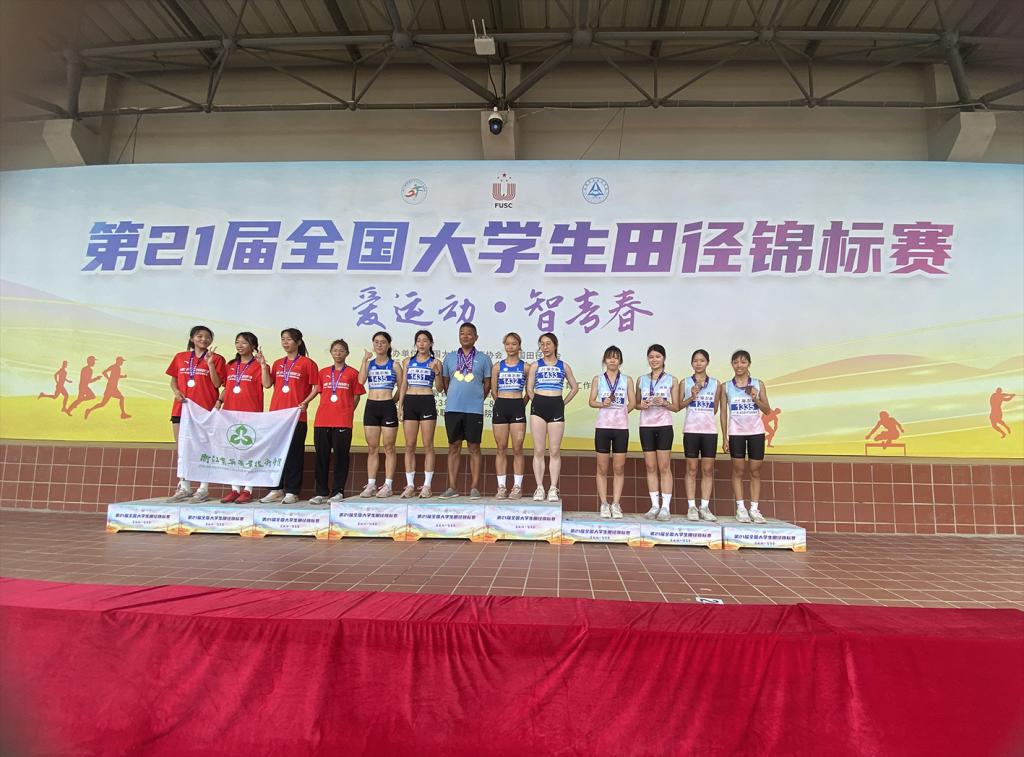 36D3CD69FE5B68924312F275F95_FB2470FC_1BBF4